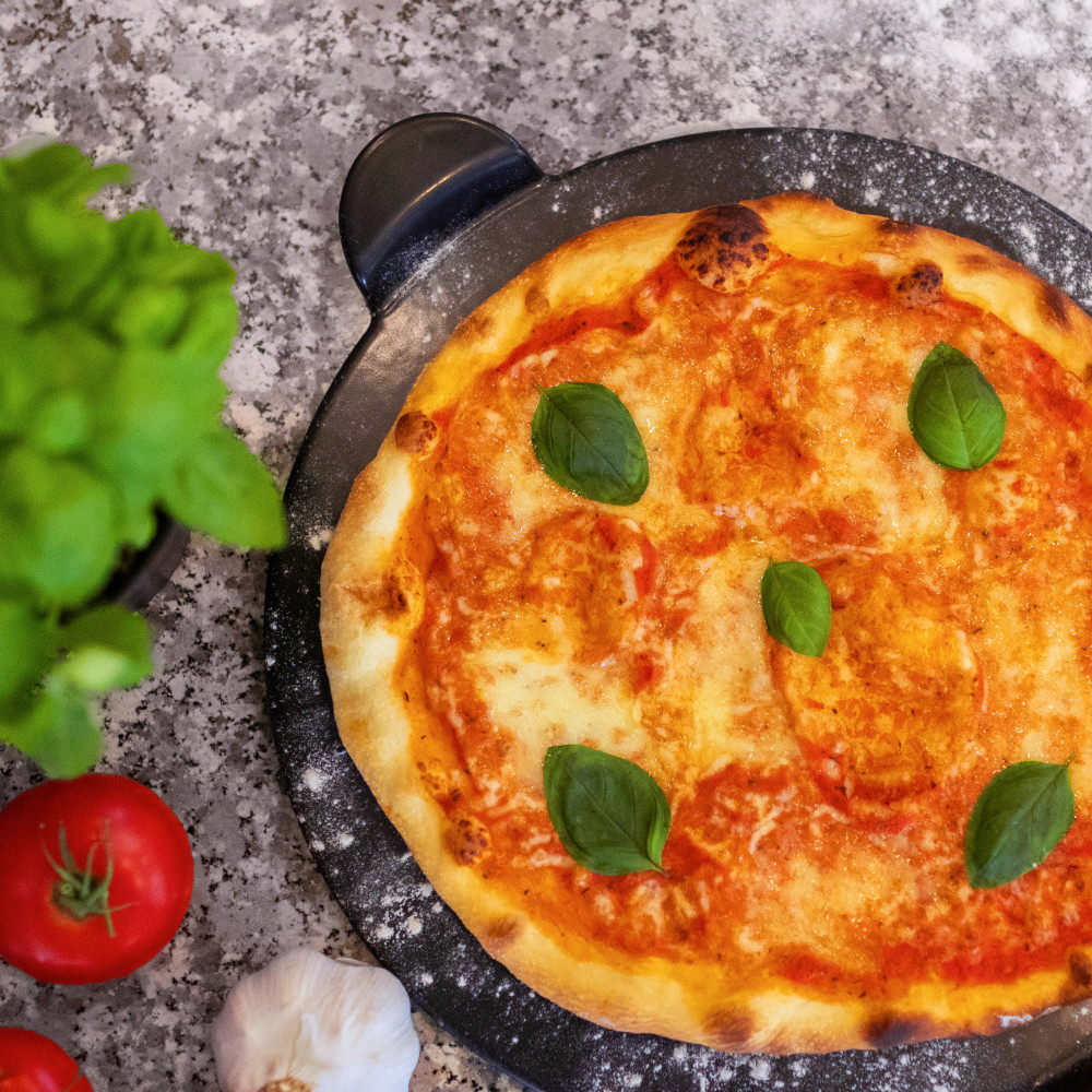 Italienische Pizza Selber Machen So Klappt Es Auch Zuhause Rezept