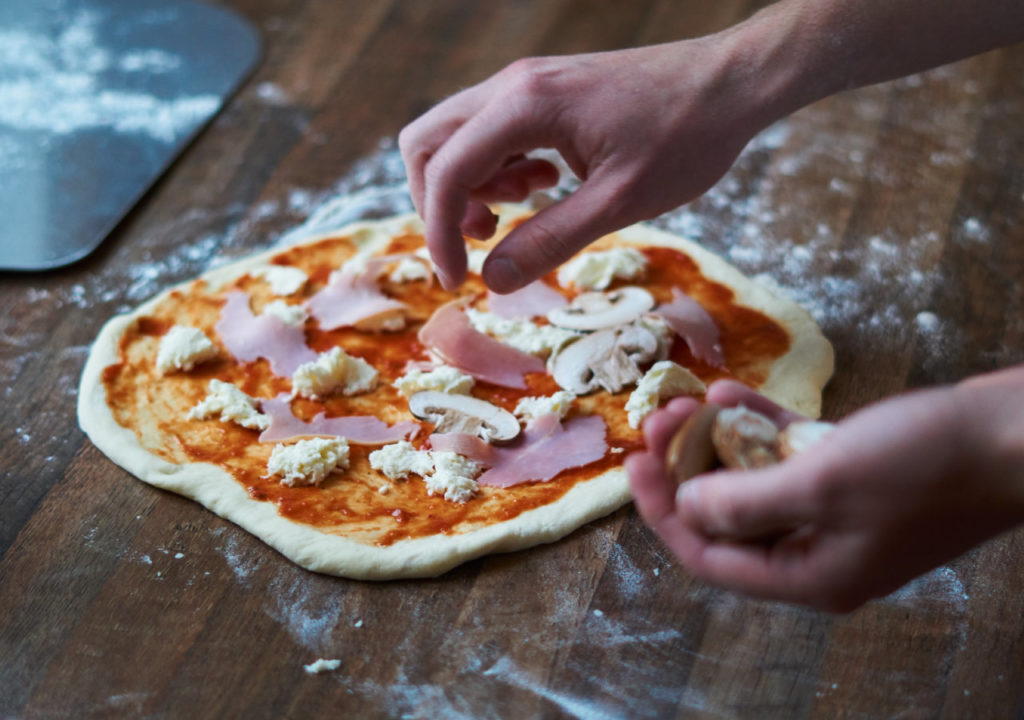 Italienische Pizza selber machen So klappt es auch Zuhause (Rezept)