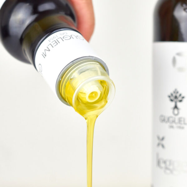 Olivenöl servieren